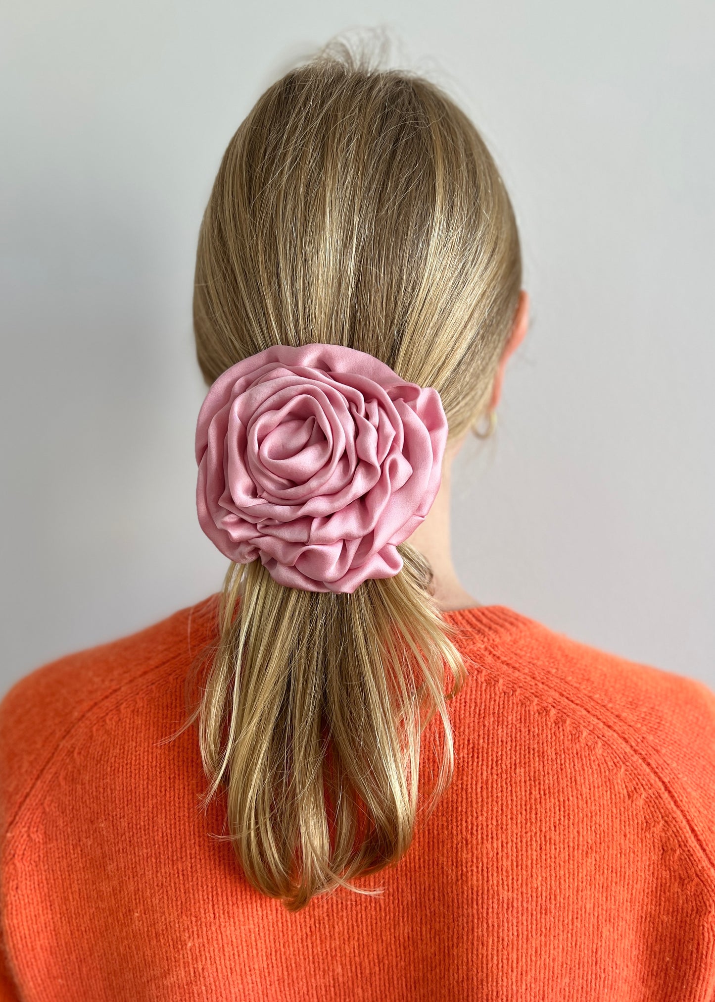 ROSE HAIRCLIP