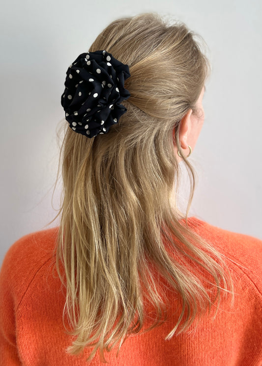 ROSE HAIRCLIP POLKA DOTS