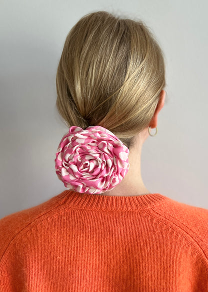 ROSE HAIRCLIP POLKA DOTS