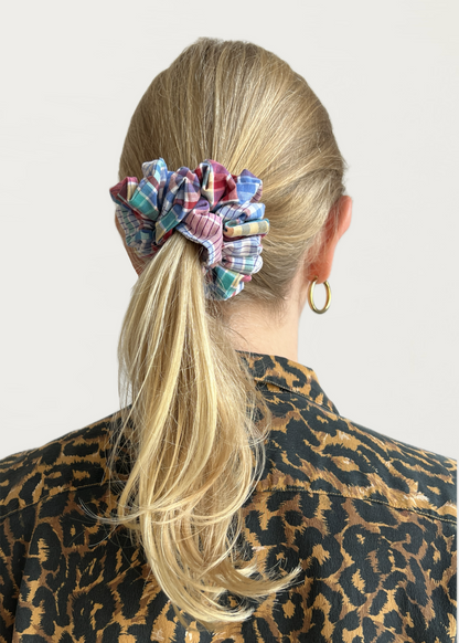 CARRIE SCRUNCHIE